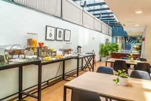 Гостиница Olive Indiranagar 100Ft Road