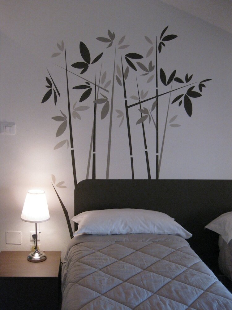 Фото Low Cost Ferrara