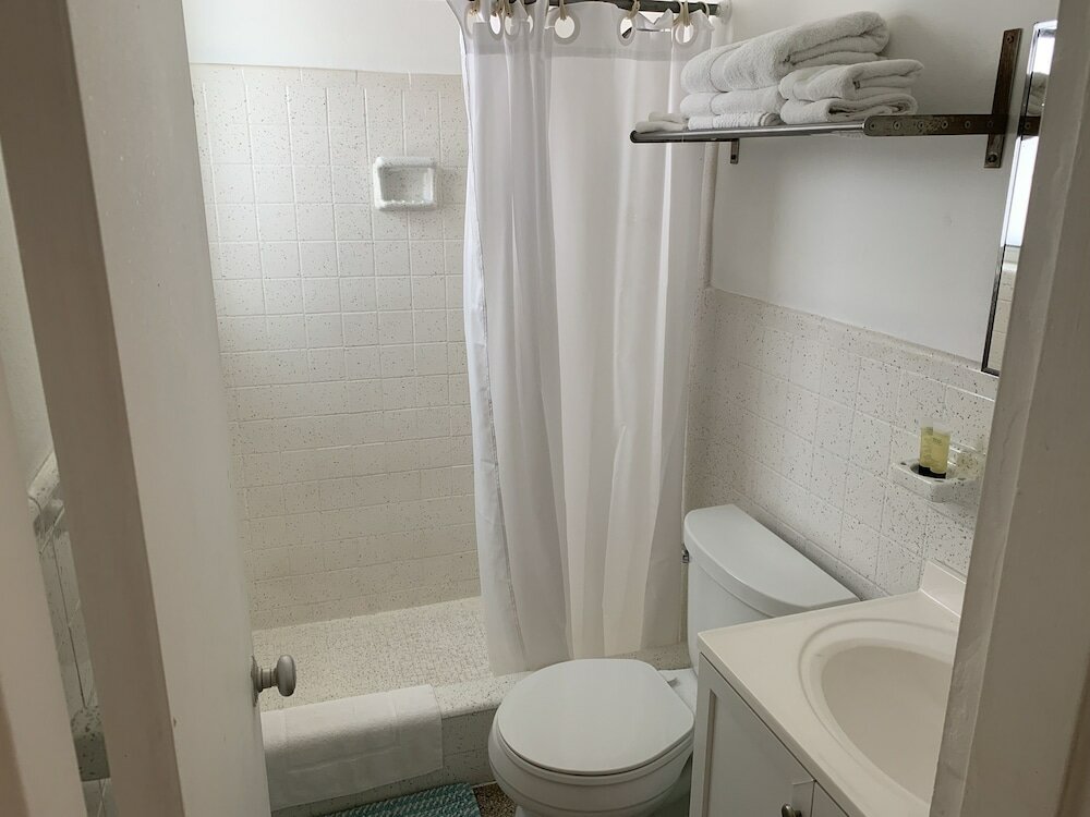 Фото Tiana Beach Inn