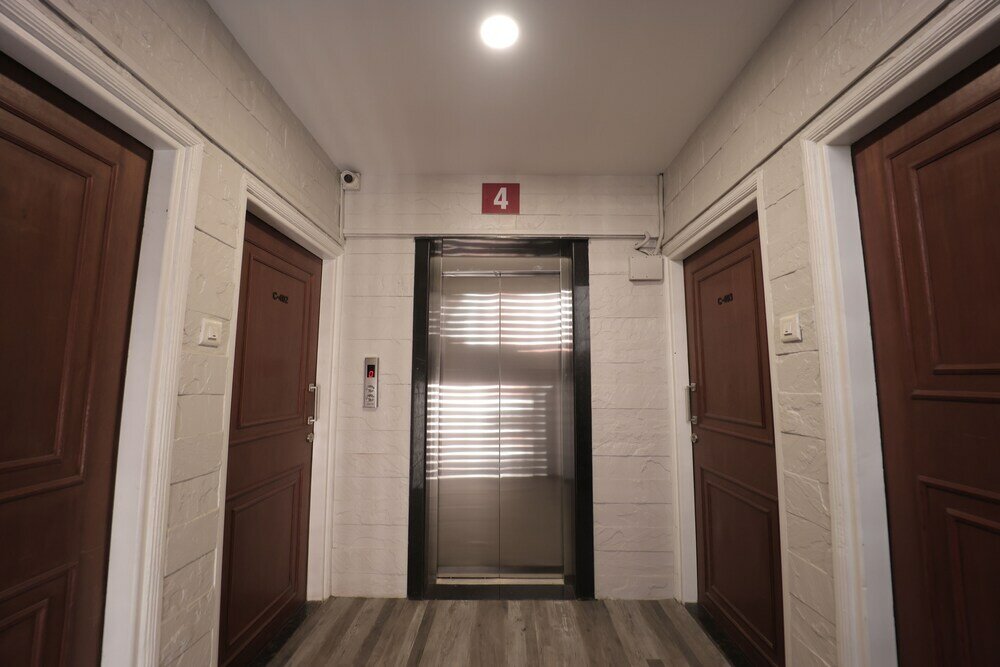 Фото Отель The Byke Suraj Plaza Veg