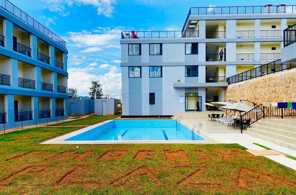 Фото отеля 1