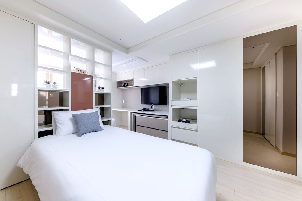 Фото Shin Shin Hotel Seogwipo