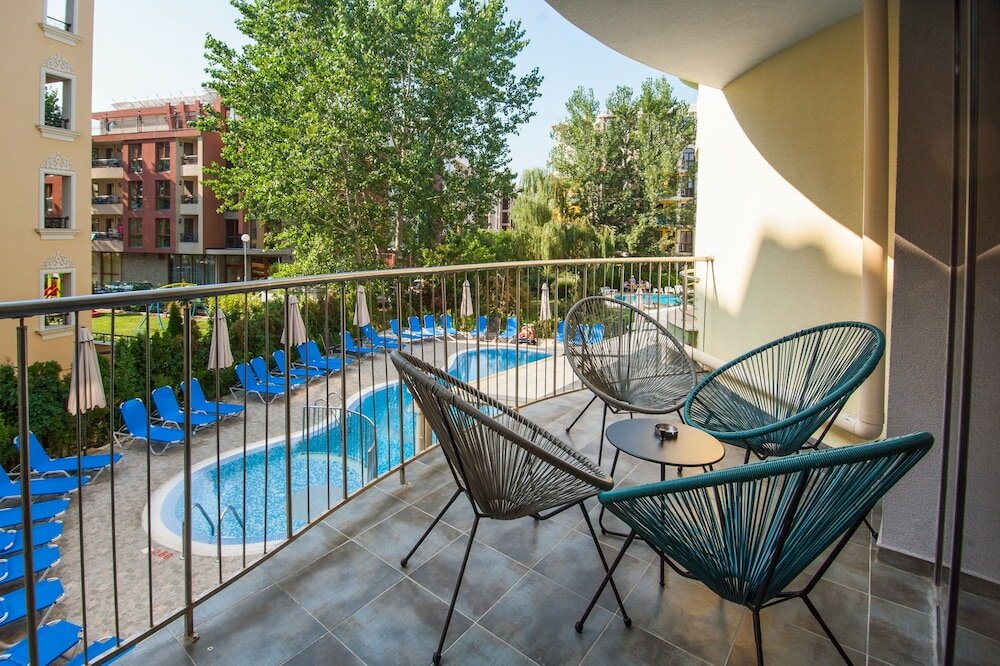 Фото Mariner's Suites