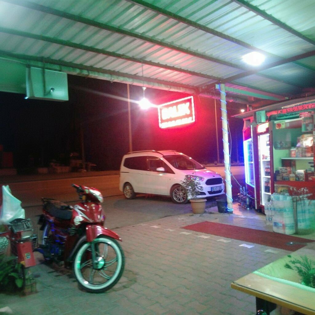 Кафе Can Aile Balık Ve Et Lokantası, Чаршамба, фото