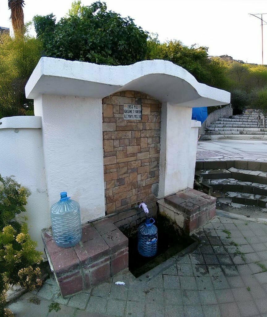 Genre sculpture Kabakoz Historic Plane, Sile, photo