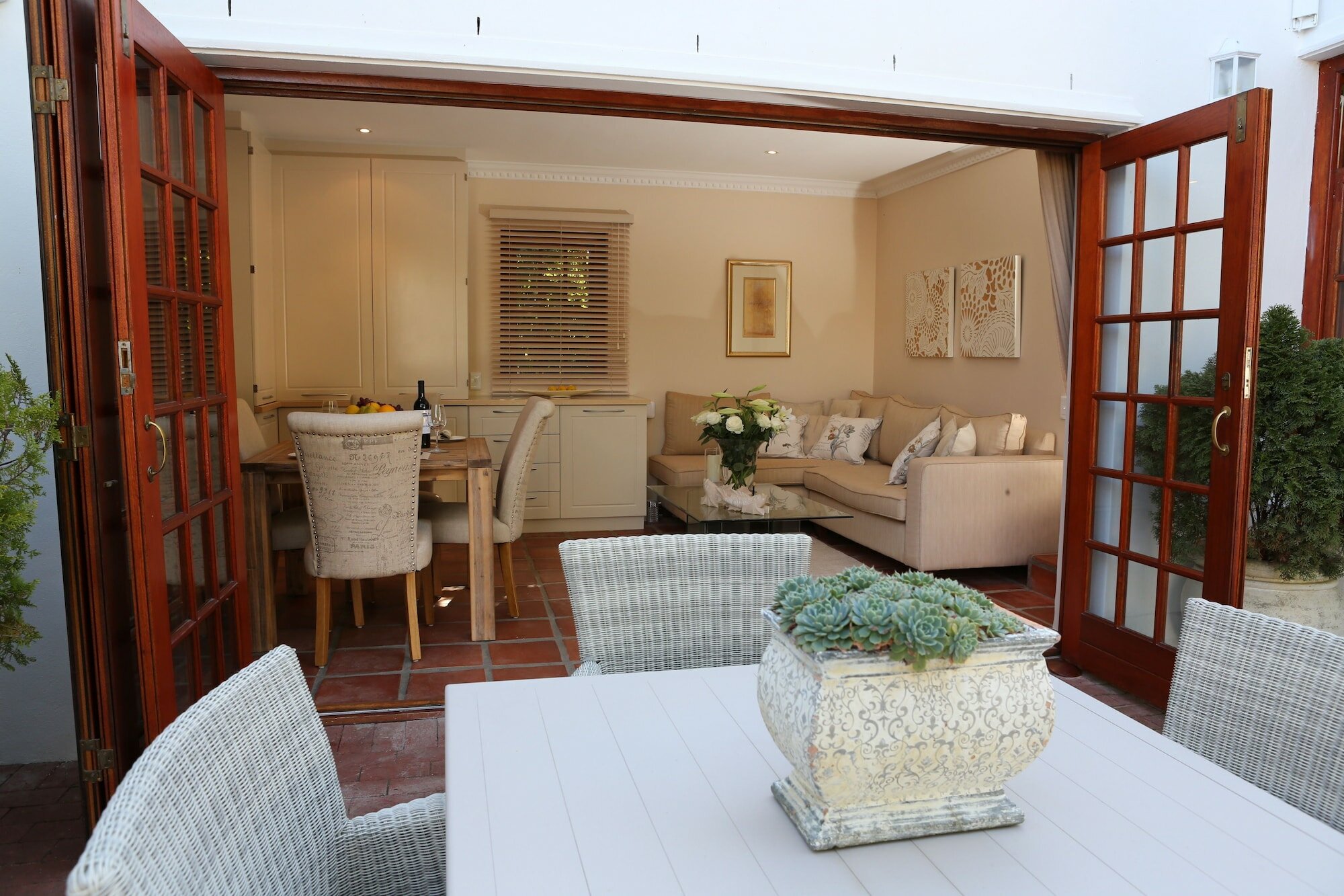 Фото Constantia Garden Suites