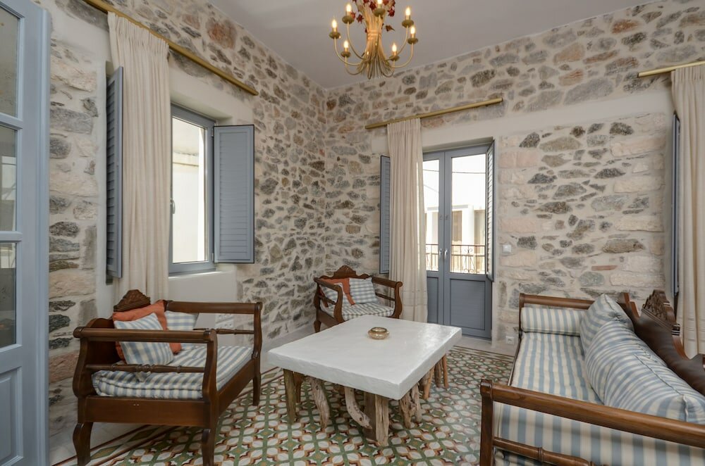 Фото Naxos Center Houses