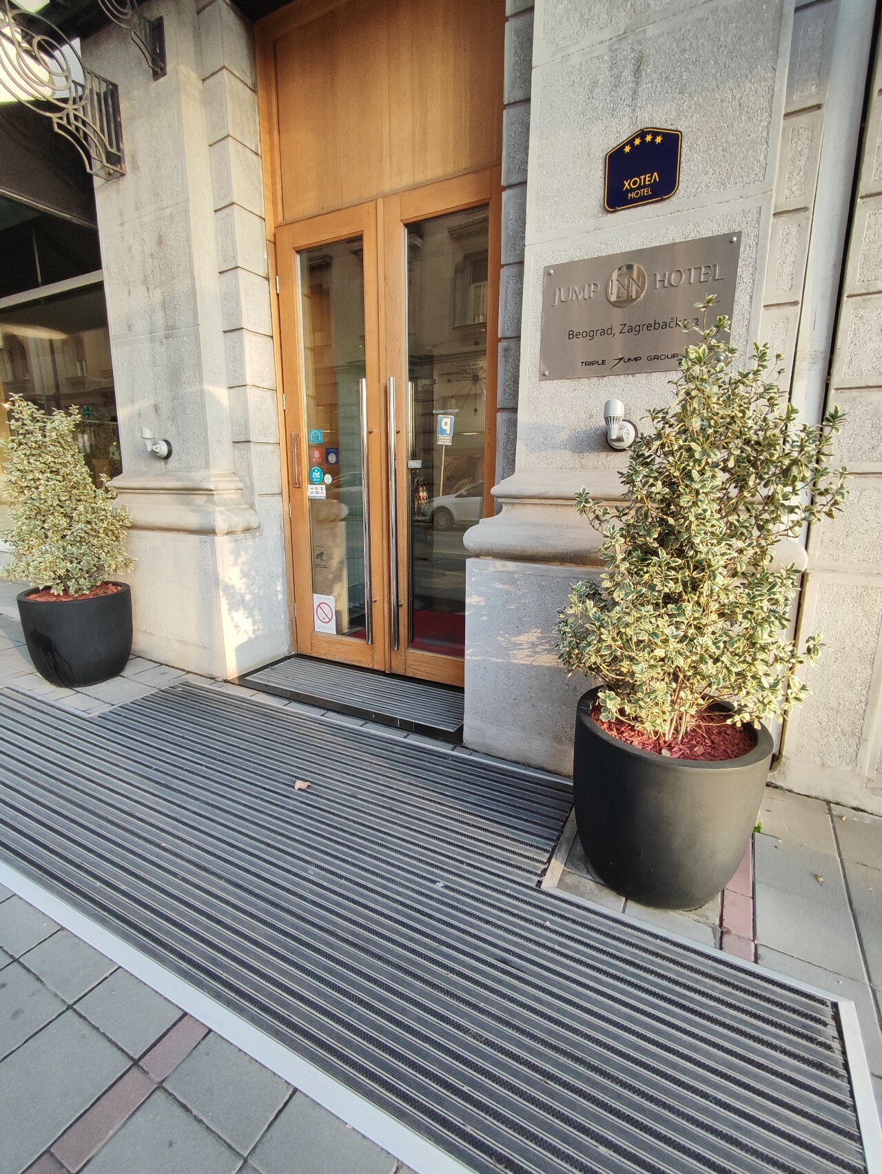 Фото Jump Inn Hotel Belgrade