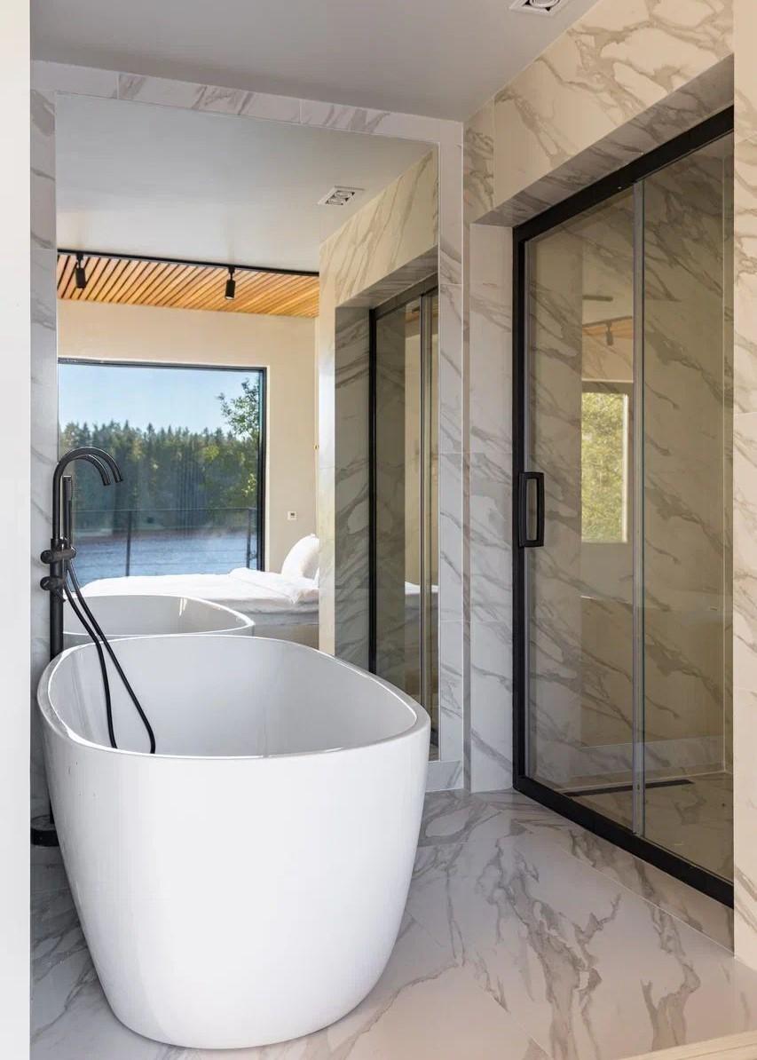 Фото Вилла на воде Рощино