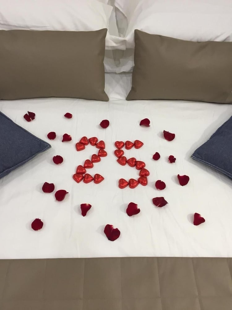 Фото Merulana Holidays