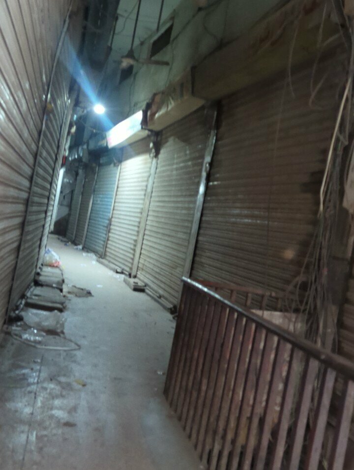 Library Nomi old book center, Lahore, photo