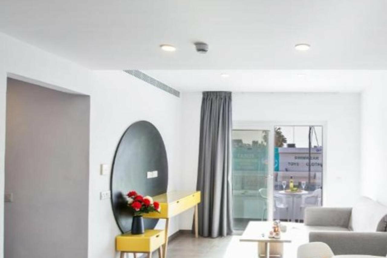 Фото Anthea Hotel Apartments