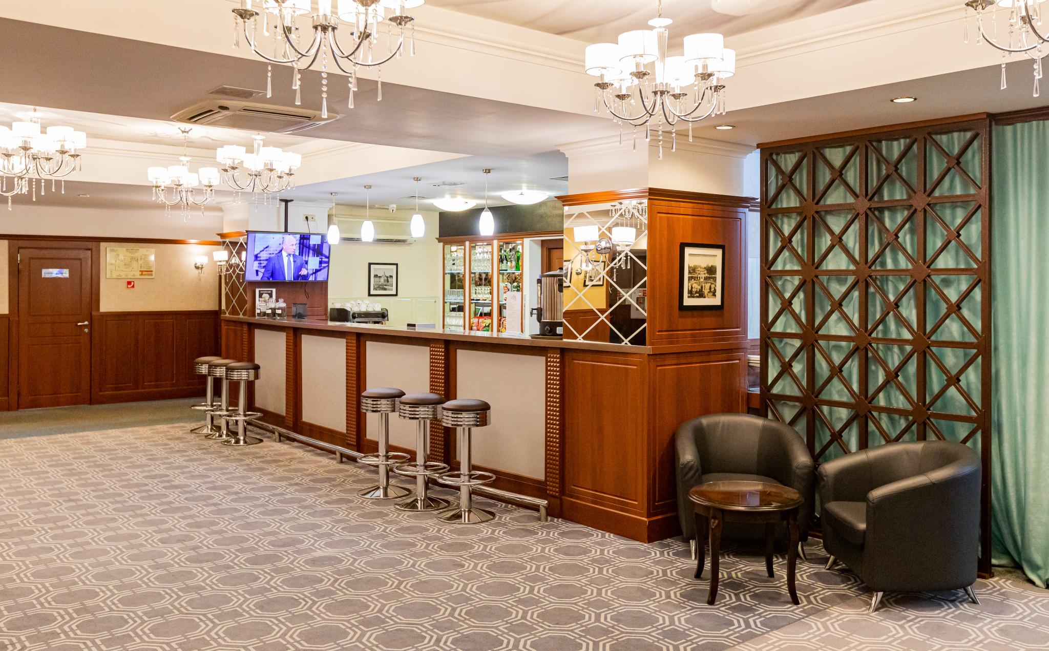 Фото Бизнес отель