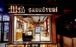 Dilek Delicatessen (İstanbul, Kadikoy, Ethem Efendi Cad., 23), tienda de productos
