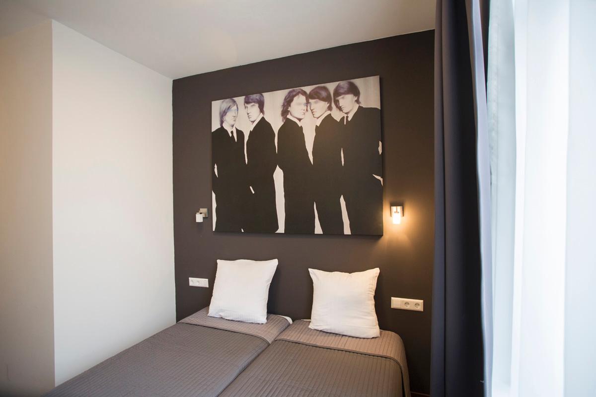 Фото Quentin Golden Bear Hotel