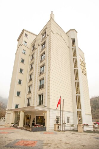 Гостиница Jolnar Garden Hotel в Мачке
