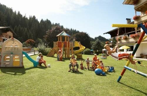Гостиница Familienhotel Grundlhof