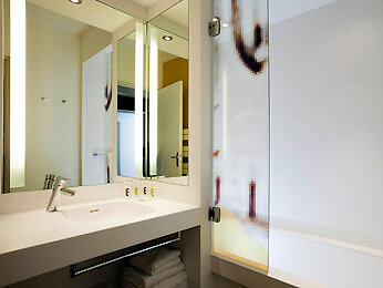 Фото Mercure Avignon Centre Palais des Papes Hotel