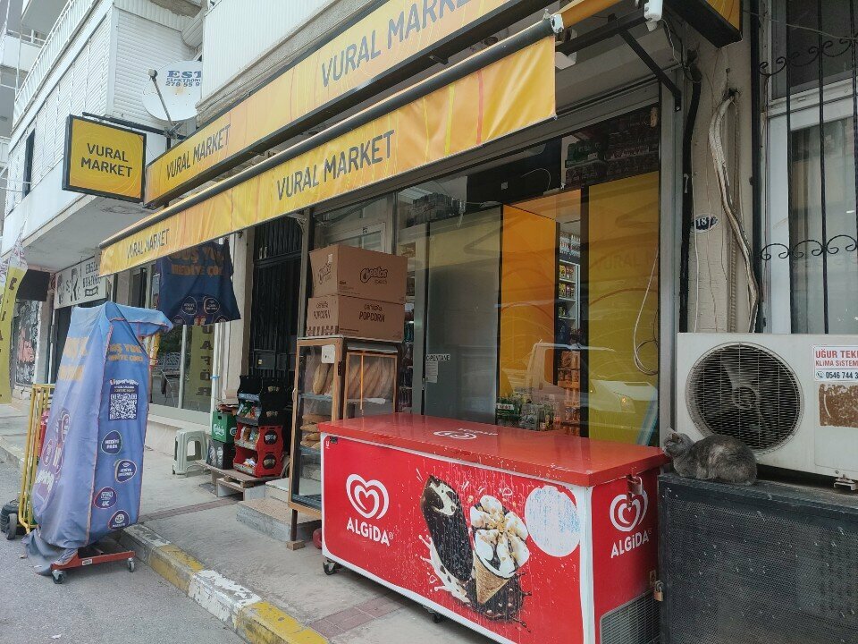 Convenience store Vural Market, Izmir, photo