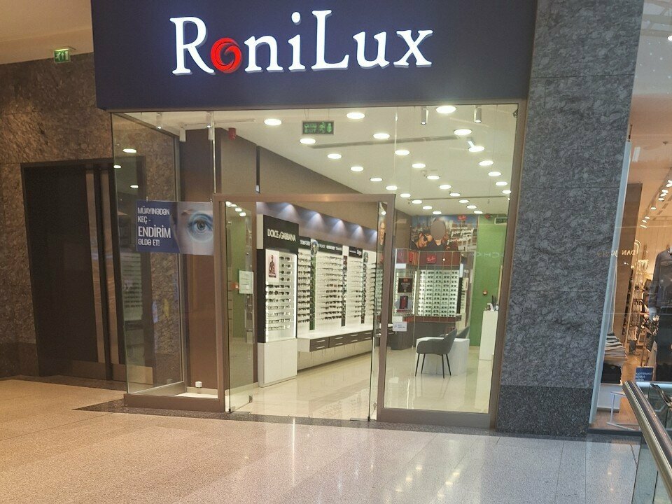 Opticial store RoniLux, Baku, photo