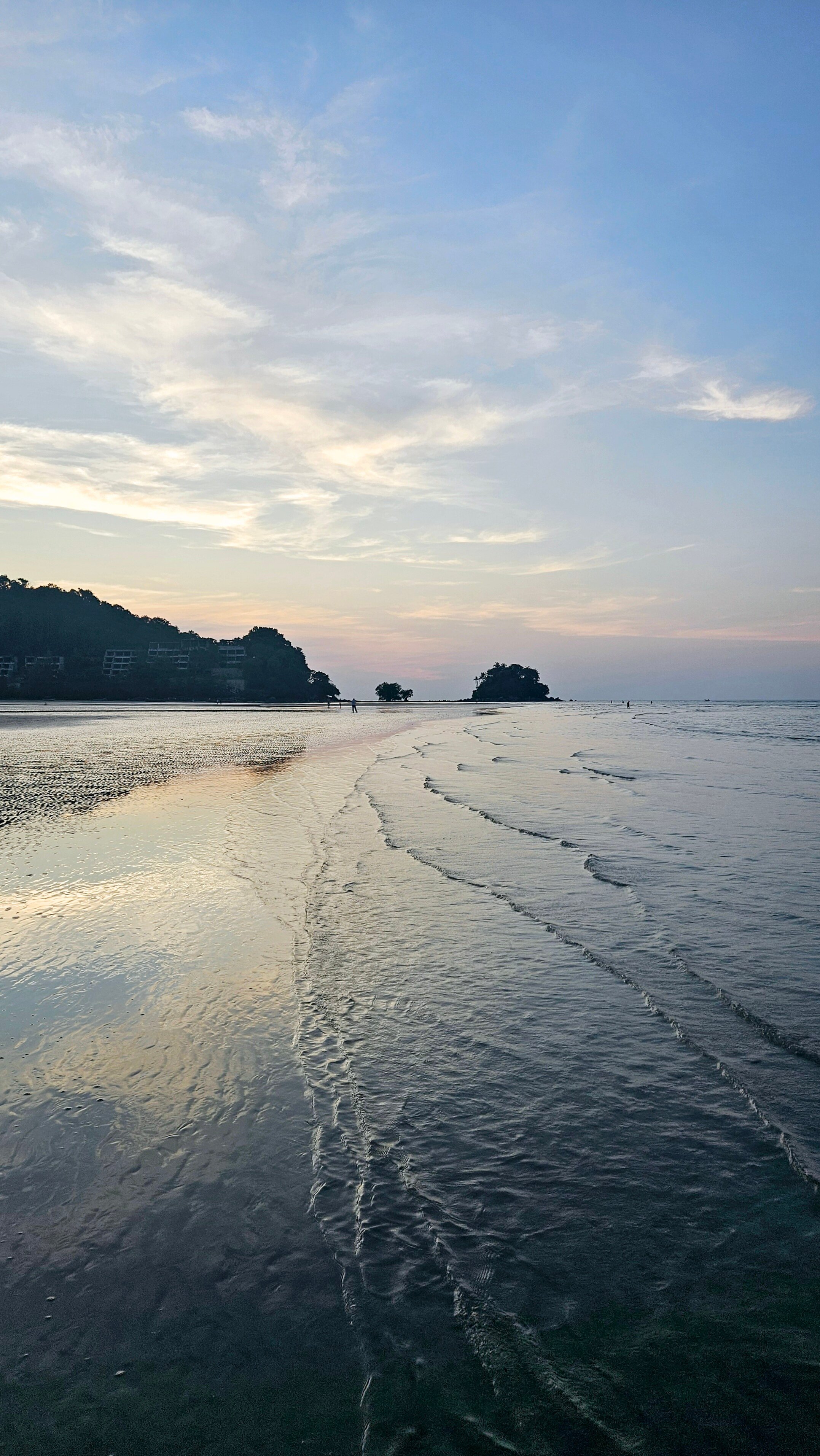 Фото Bella Nara Phuket Naiyang Beach