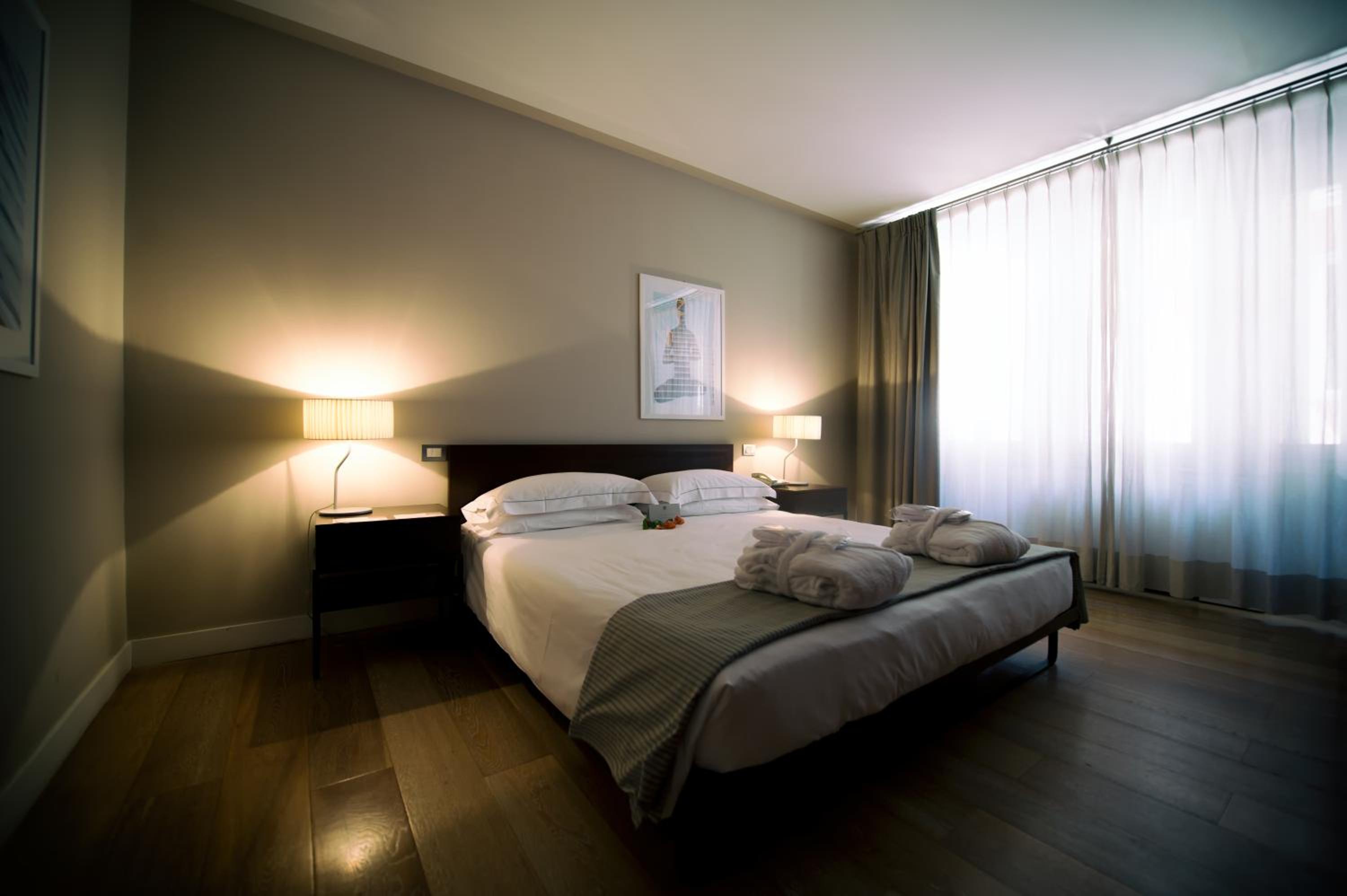 Фото Escalus Luxury Suites Verona