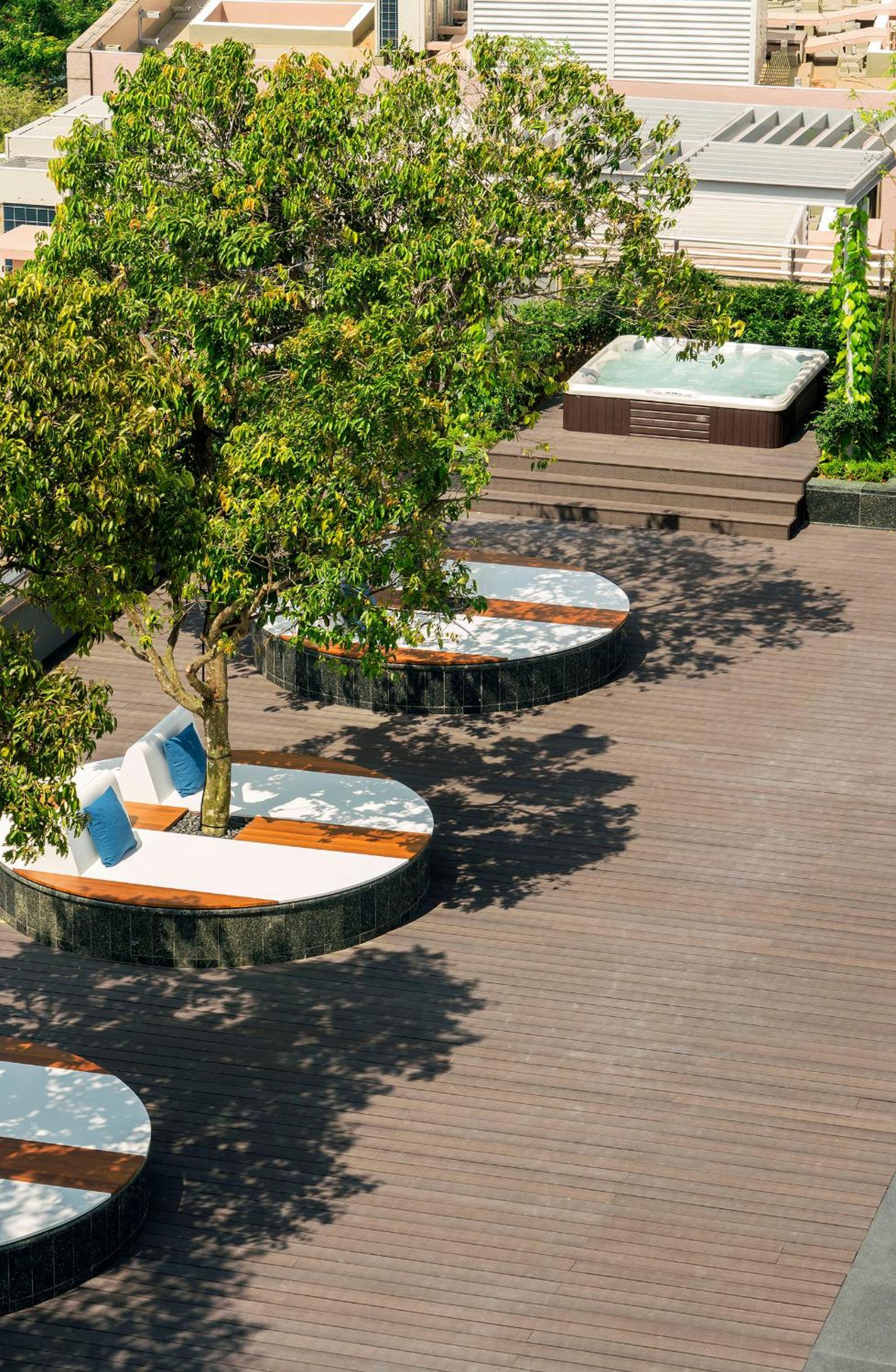 Фото Lanson Place Winsland, Singapore