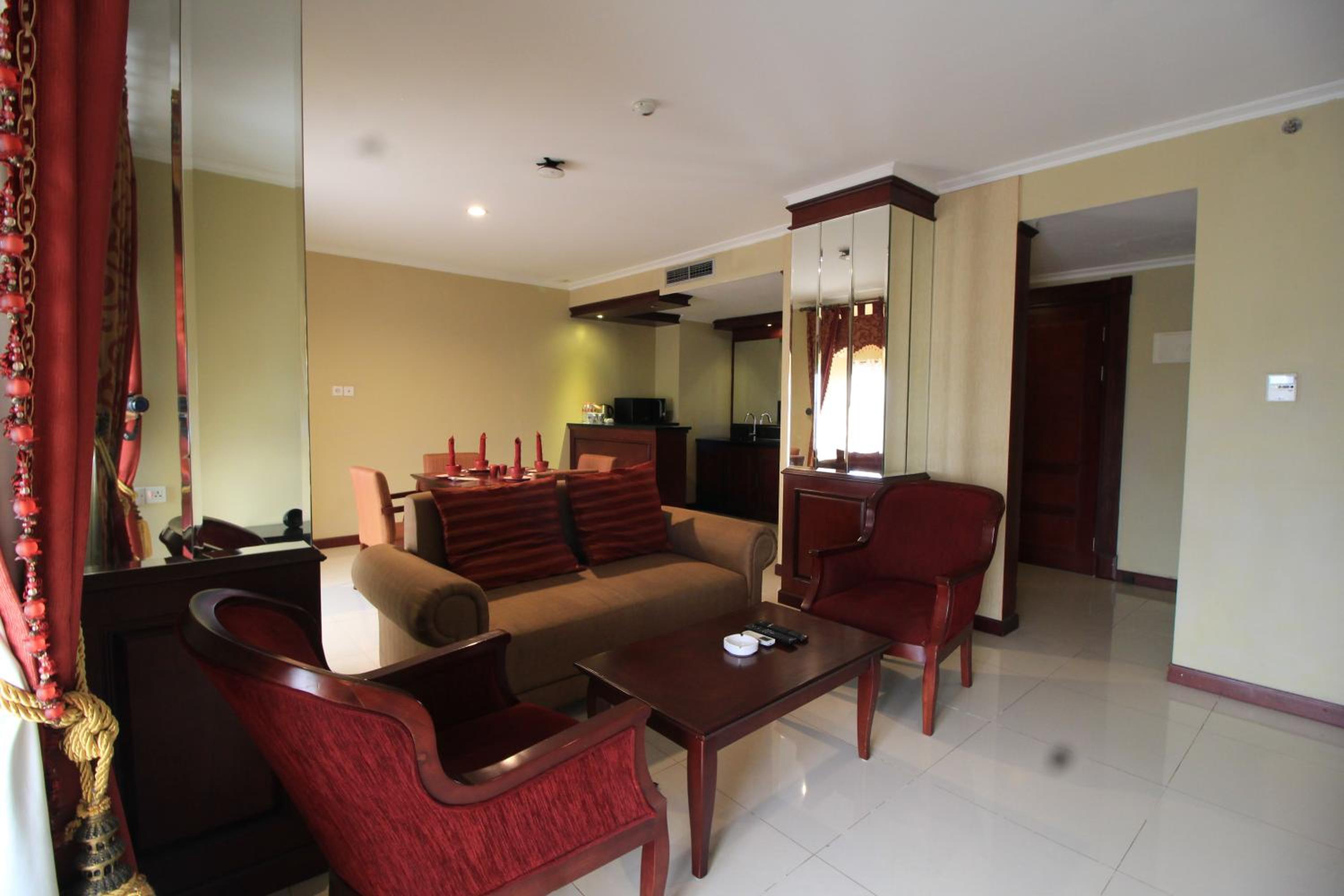 Фото Hotel Dafam Semarang