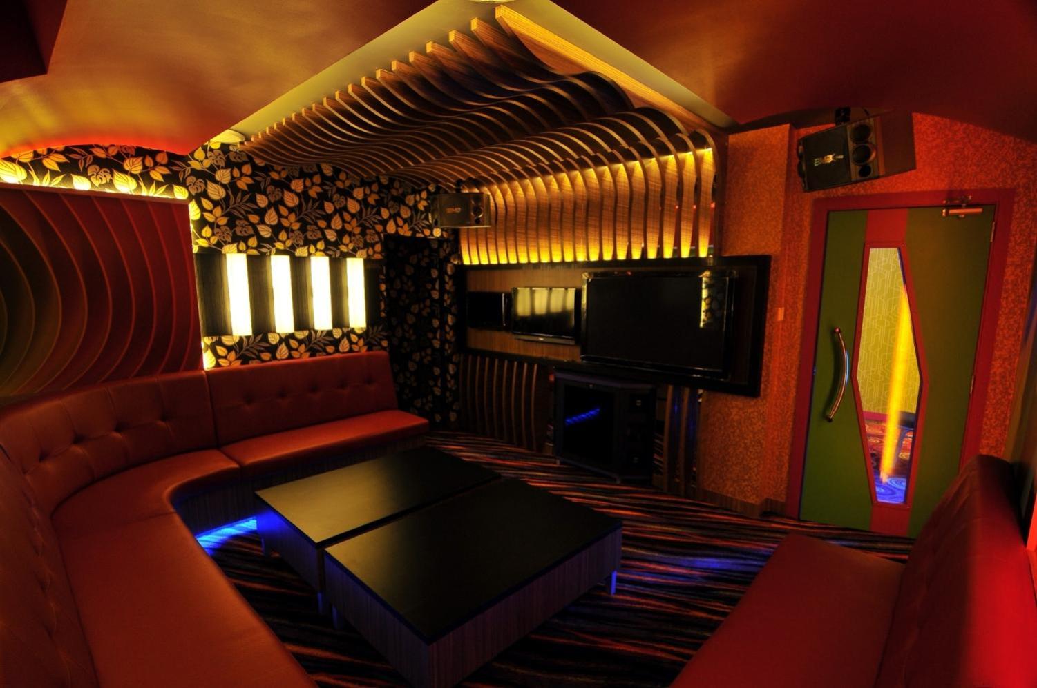 Фото Maximillian