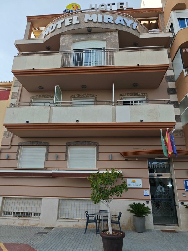 Гостиница Hotel Miraya в Торре дель Маре