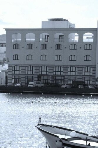 Гостиница Yacht Marina Hotel в Пантеллерии