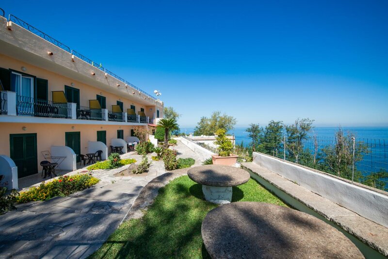 Гостиница Hotel Villa Ireos