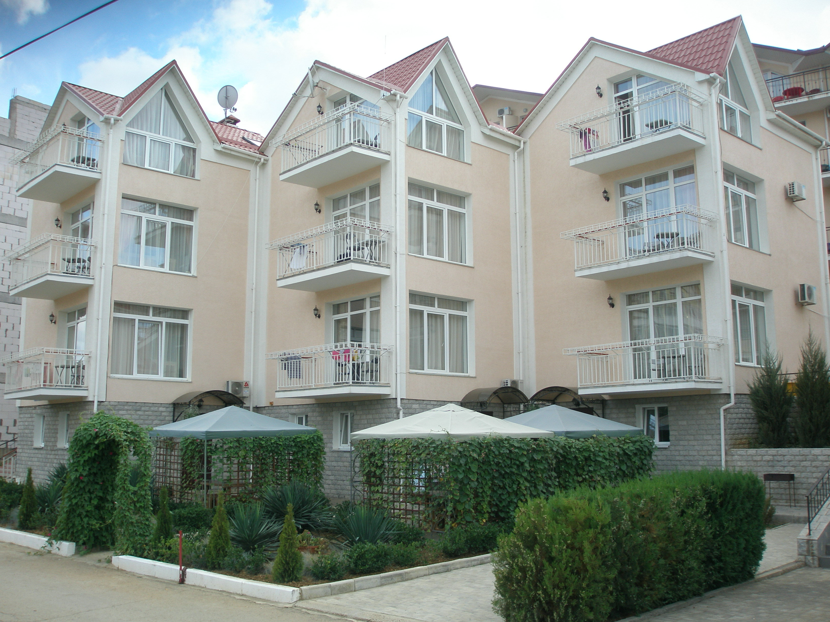 Фото отеля 1