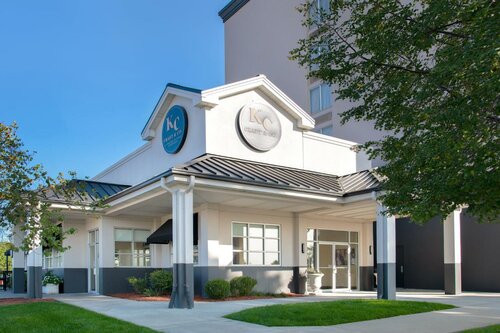 Гостиница Holiday Inn and Suites Overland Park West, an Ihg Hotel в Оверлэнд Парк