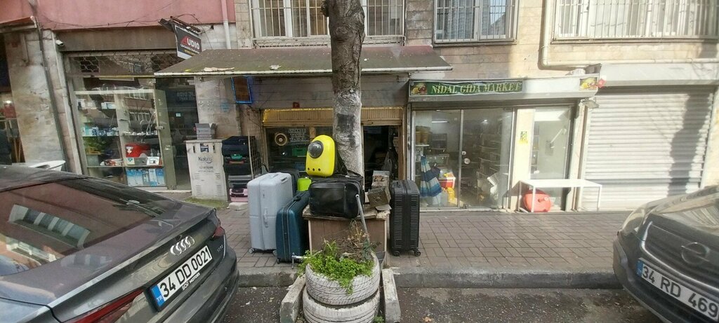 تصليح الأحذية Emek Shoe Bag Suitcase Repairer ، اسطنبول، صورة