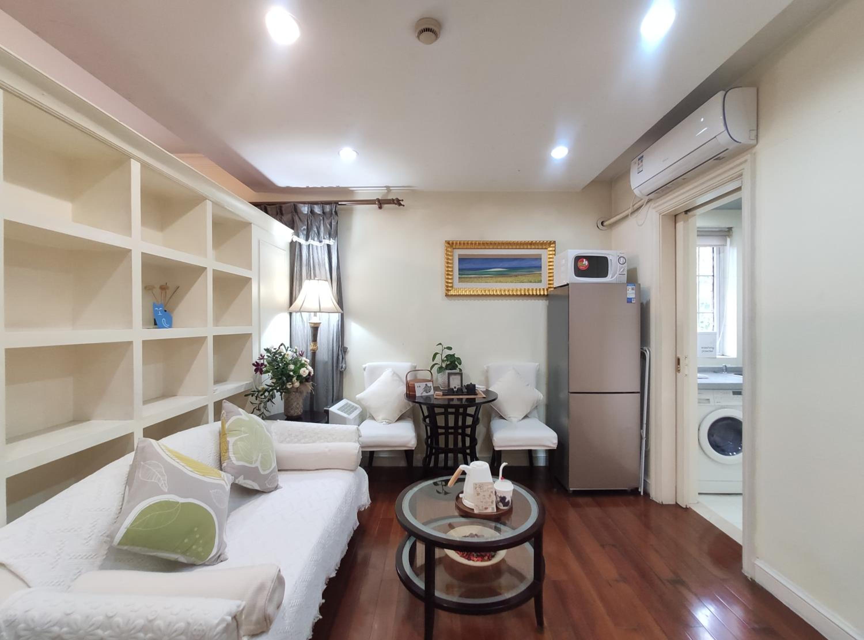 Фото Ladoll Service Apartments Shanghai