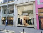 Tarsus (İstanbul, Şişli, Meşrutiyet Mah., Kodaman Sok.), ropa al por mayor