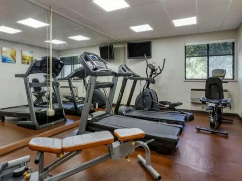 Фото Comfort Inn Near Greenfield Village