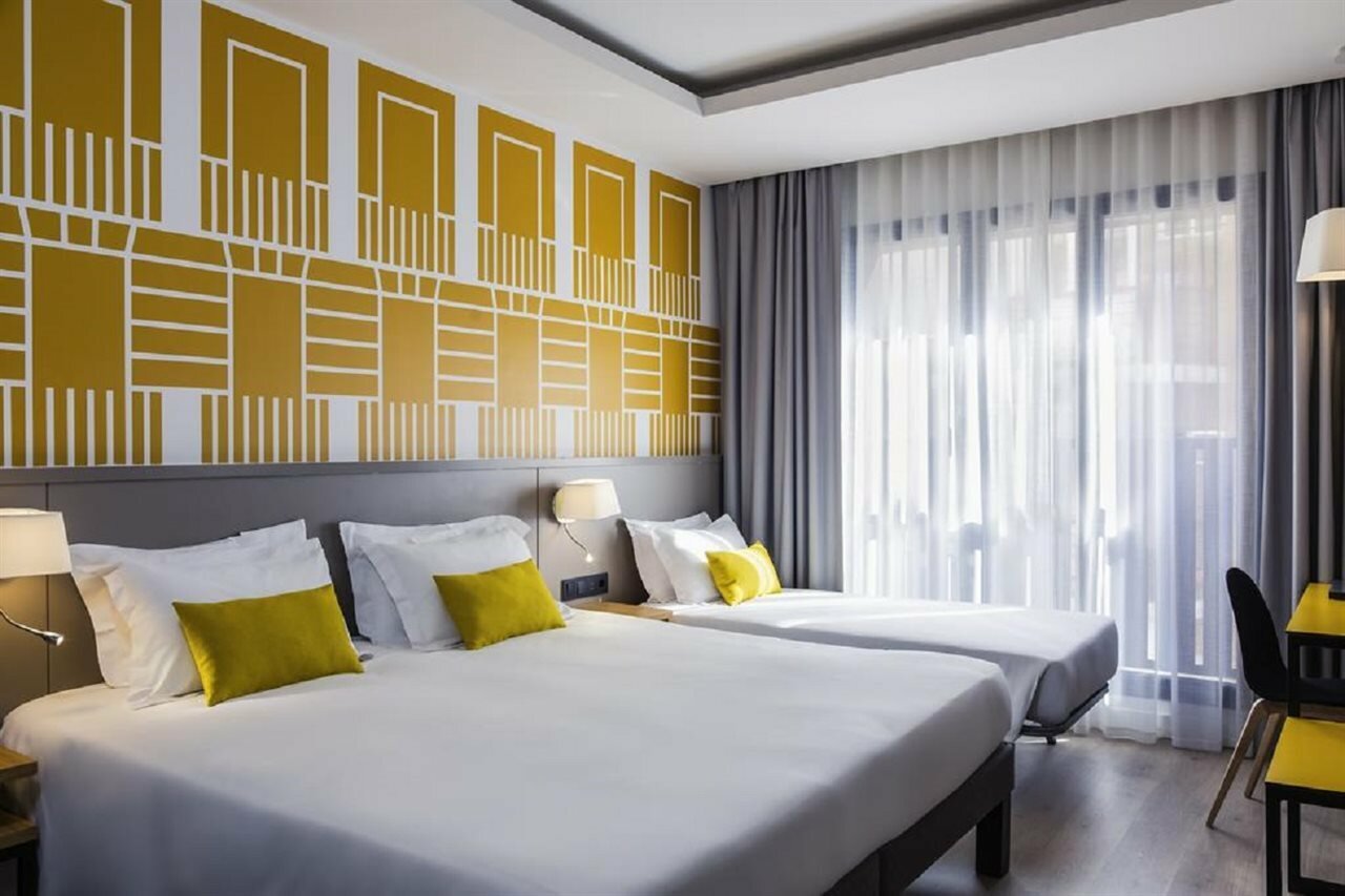 Фото Motel One Madrid-Plaza de España