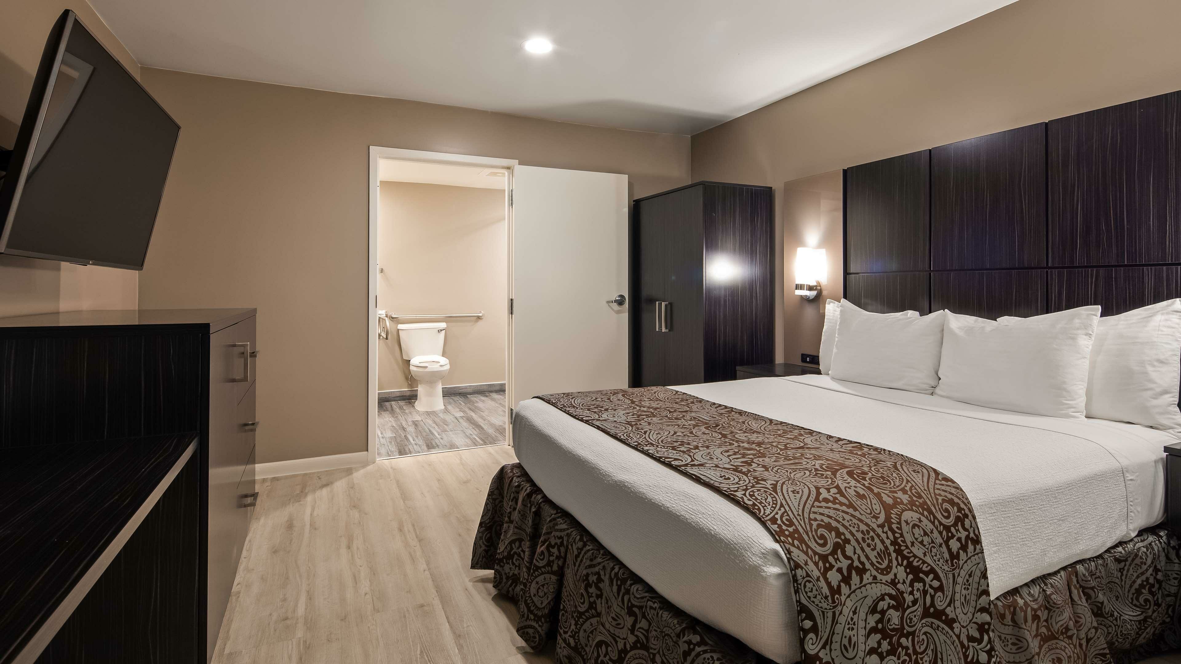 Фото SureStay Plus by Best Western Santa Clara Silicon Valley