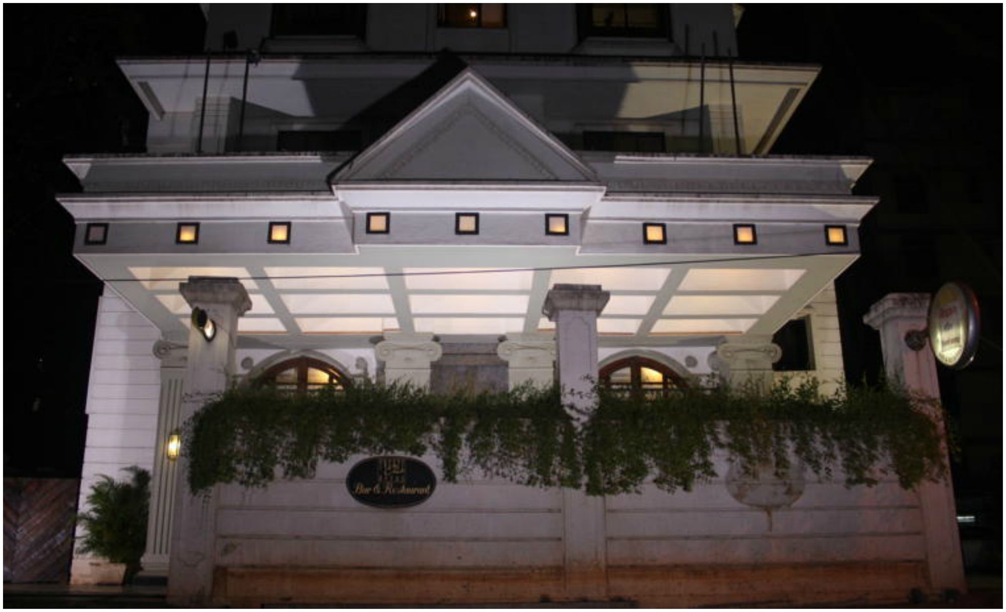 Фото Hotel Karl Residency