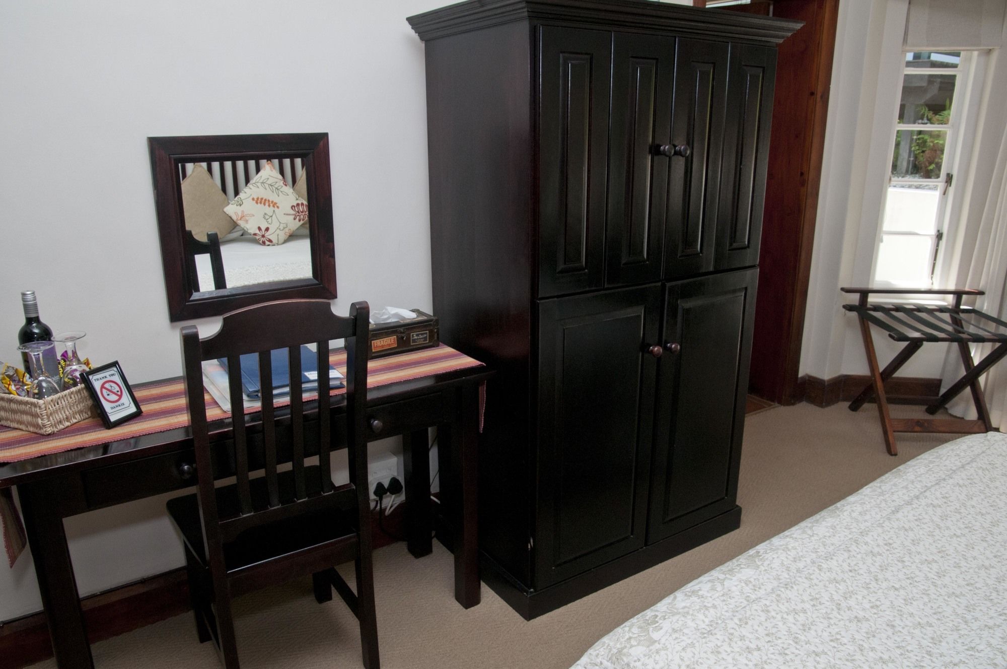 Фото Hide Away Guest House