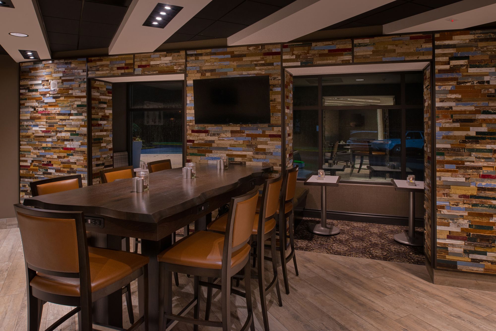 Фото DoubleTree by Hilton Raleigh Crabtree Valley