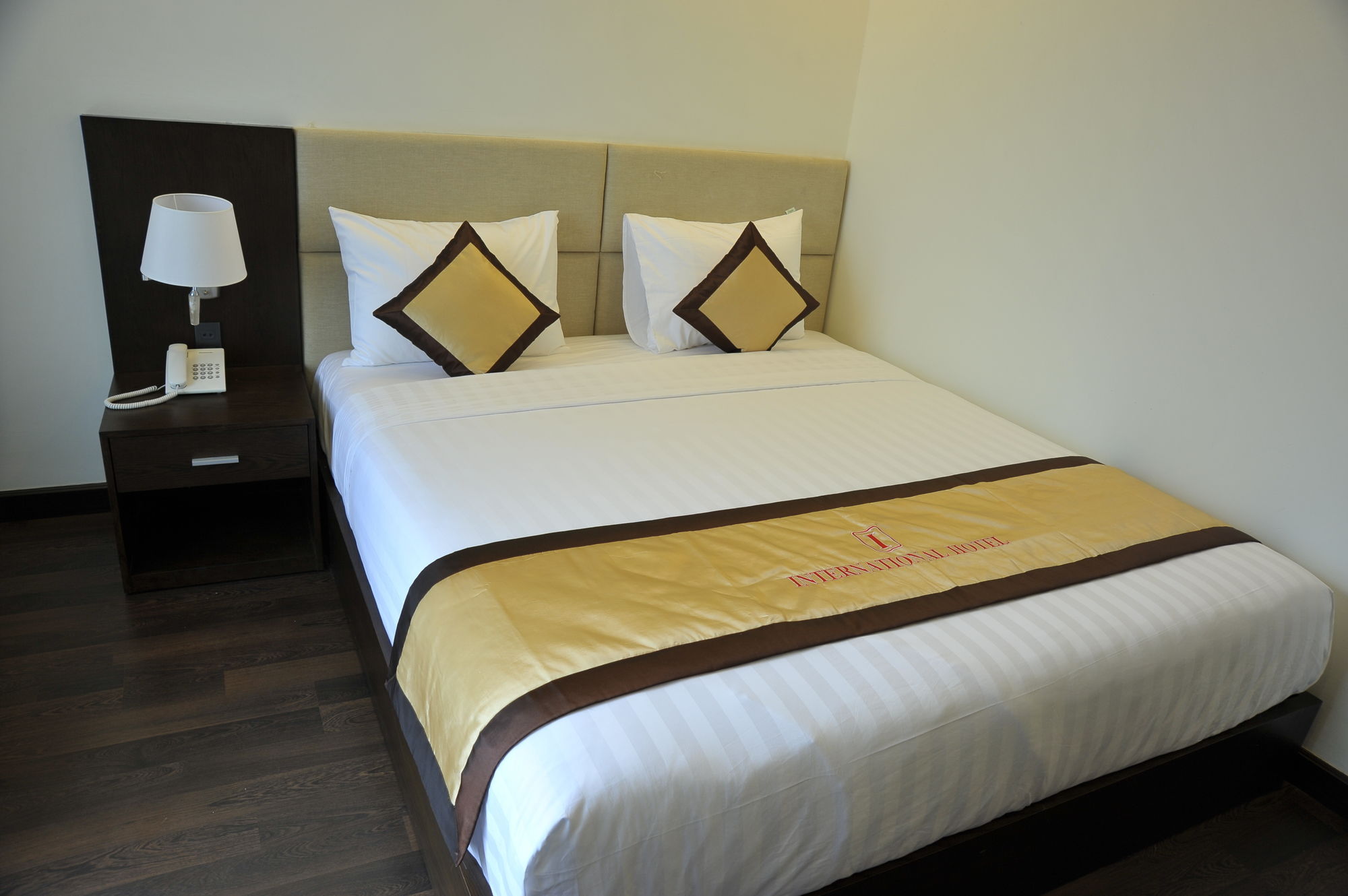 Фото International Hotel