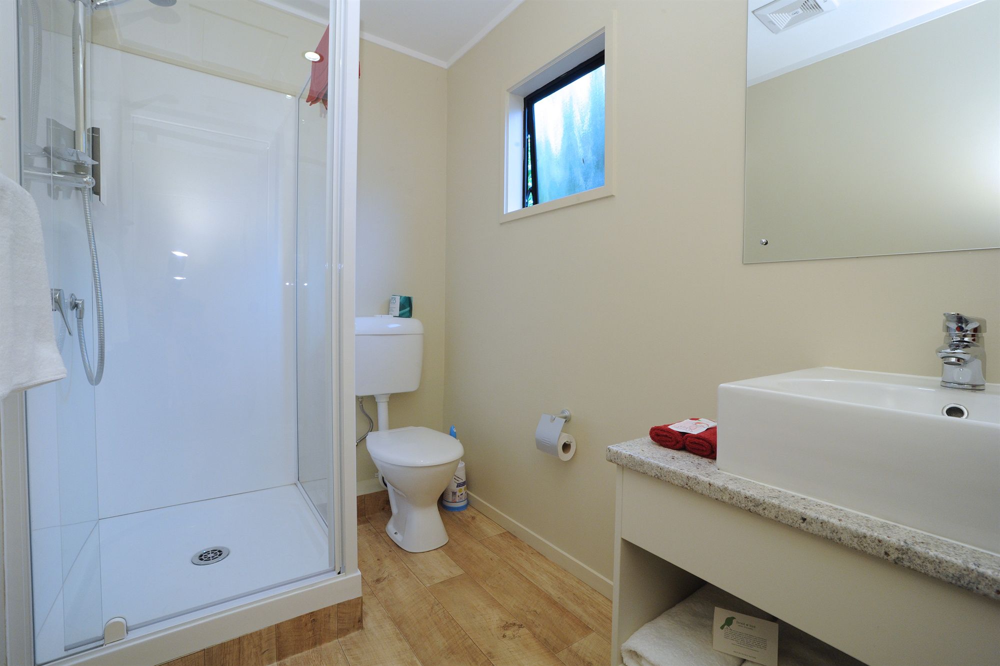 Фото Tudor Court Motor Lodge