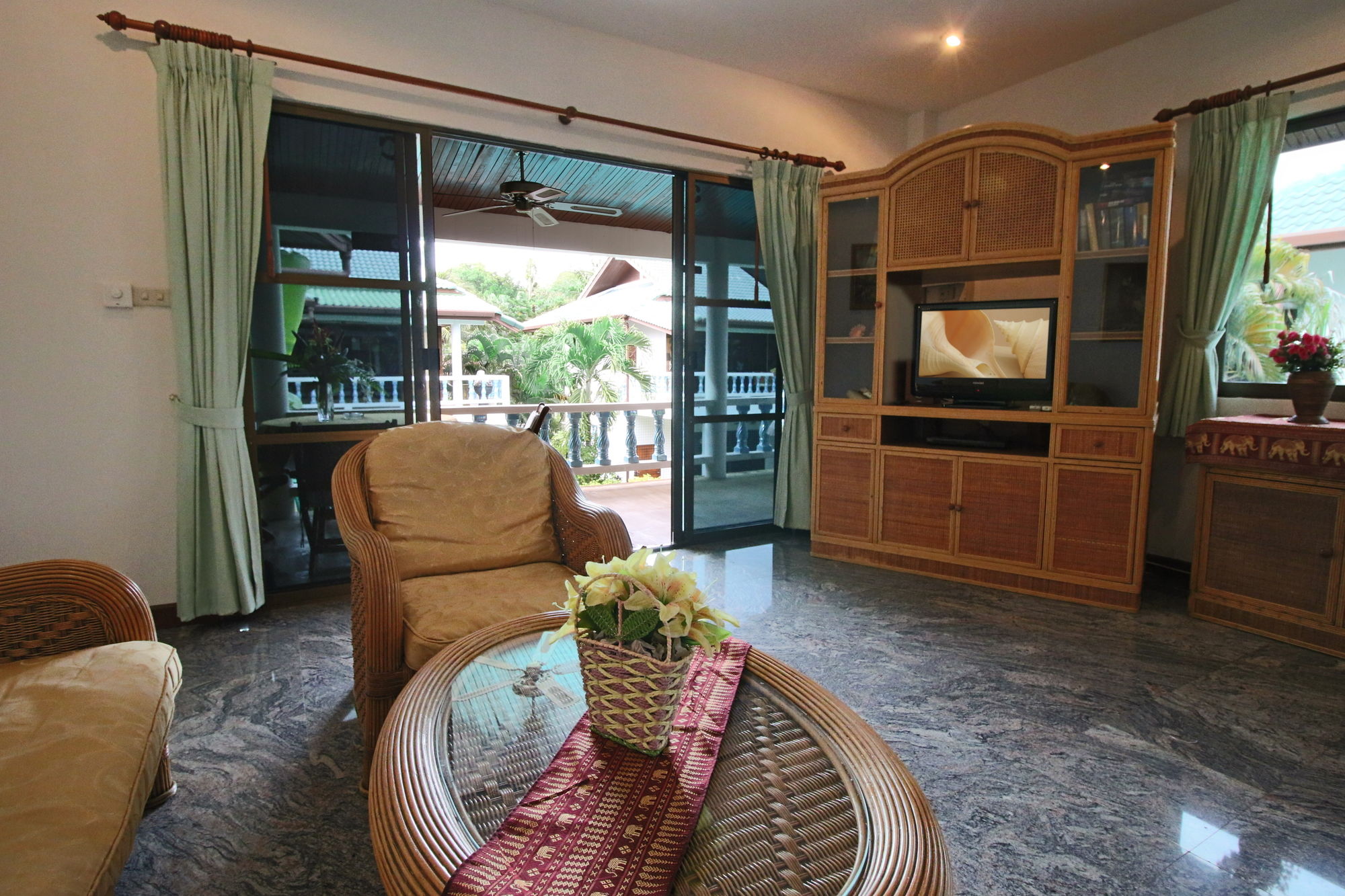 Фото Ya Nui Resort