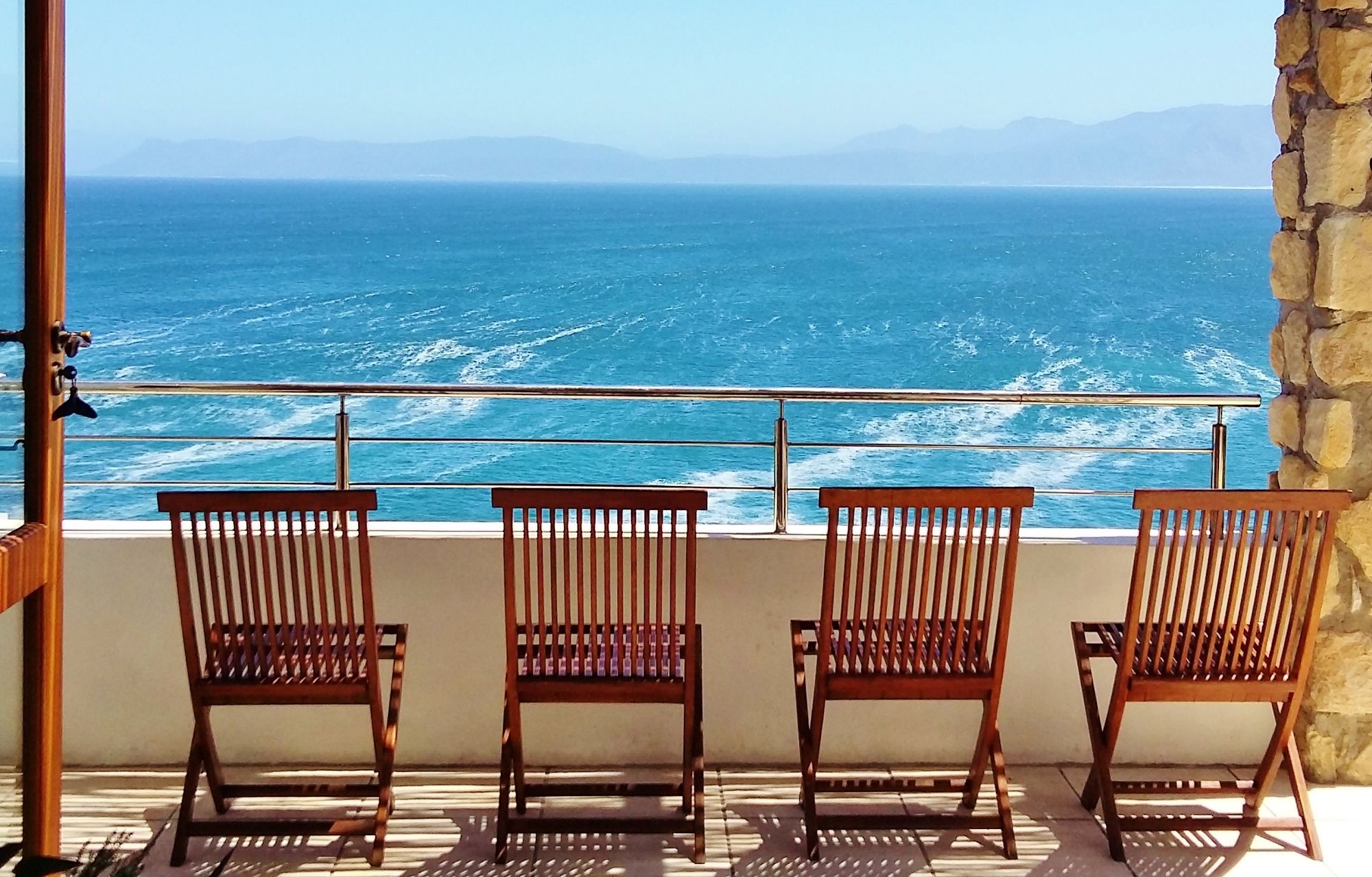 Фото Kleinzee Oceanfront Guesthouse