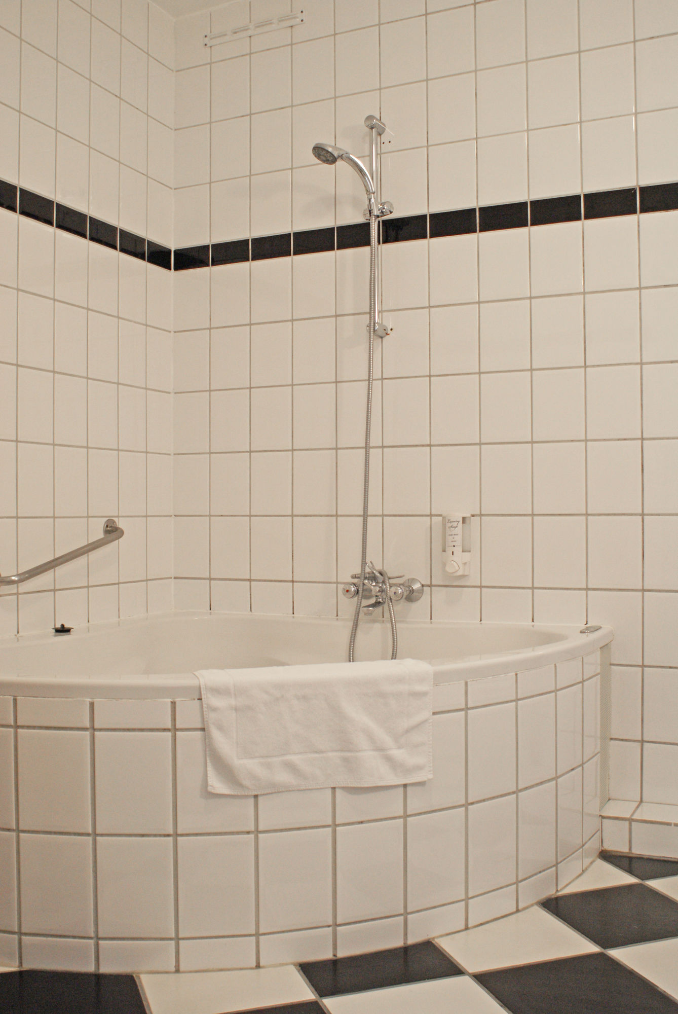 Фото Fletcher Hotel-Restaurant De Burghoeve