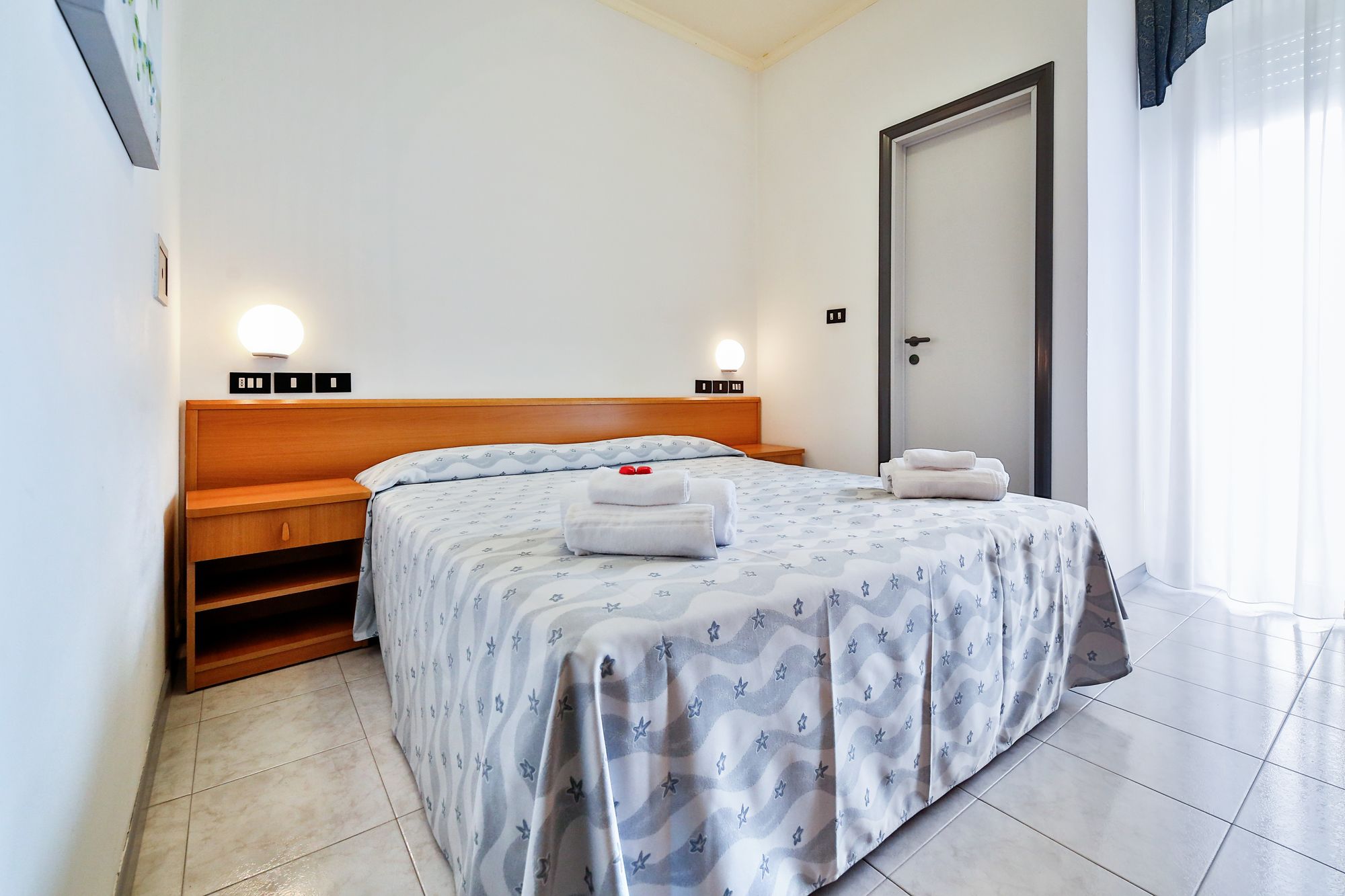 Фото Hotel Sunset