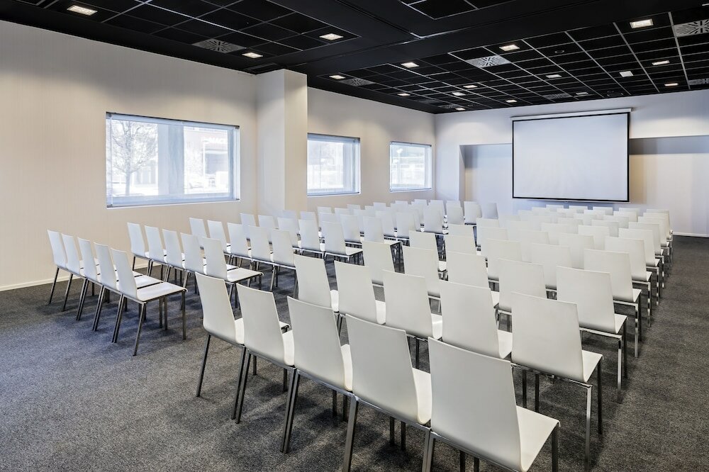 Фото Hotel Zentral Castellana Norte